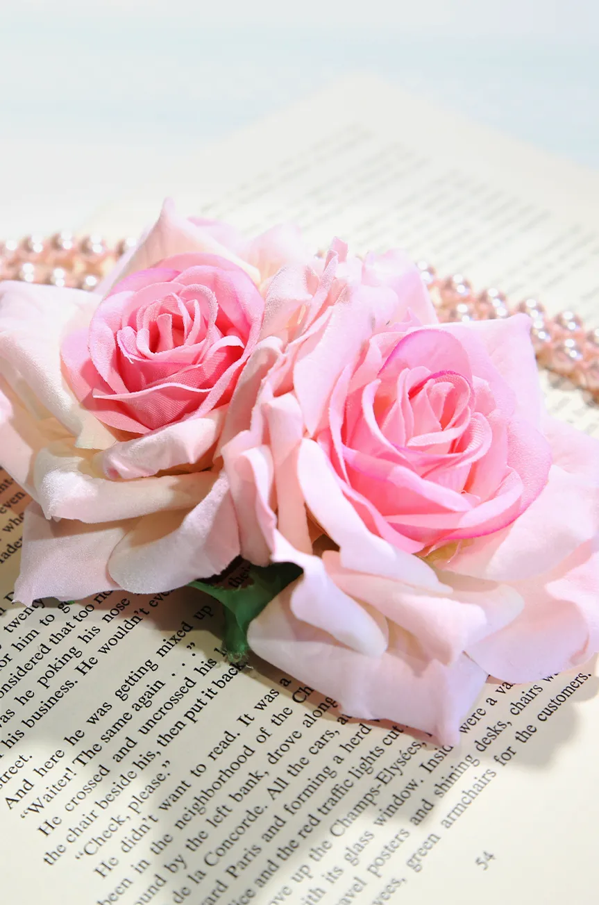 Follies Twin Rose Hair Clip (Pale Pink)