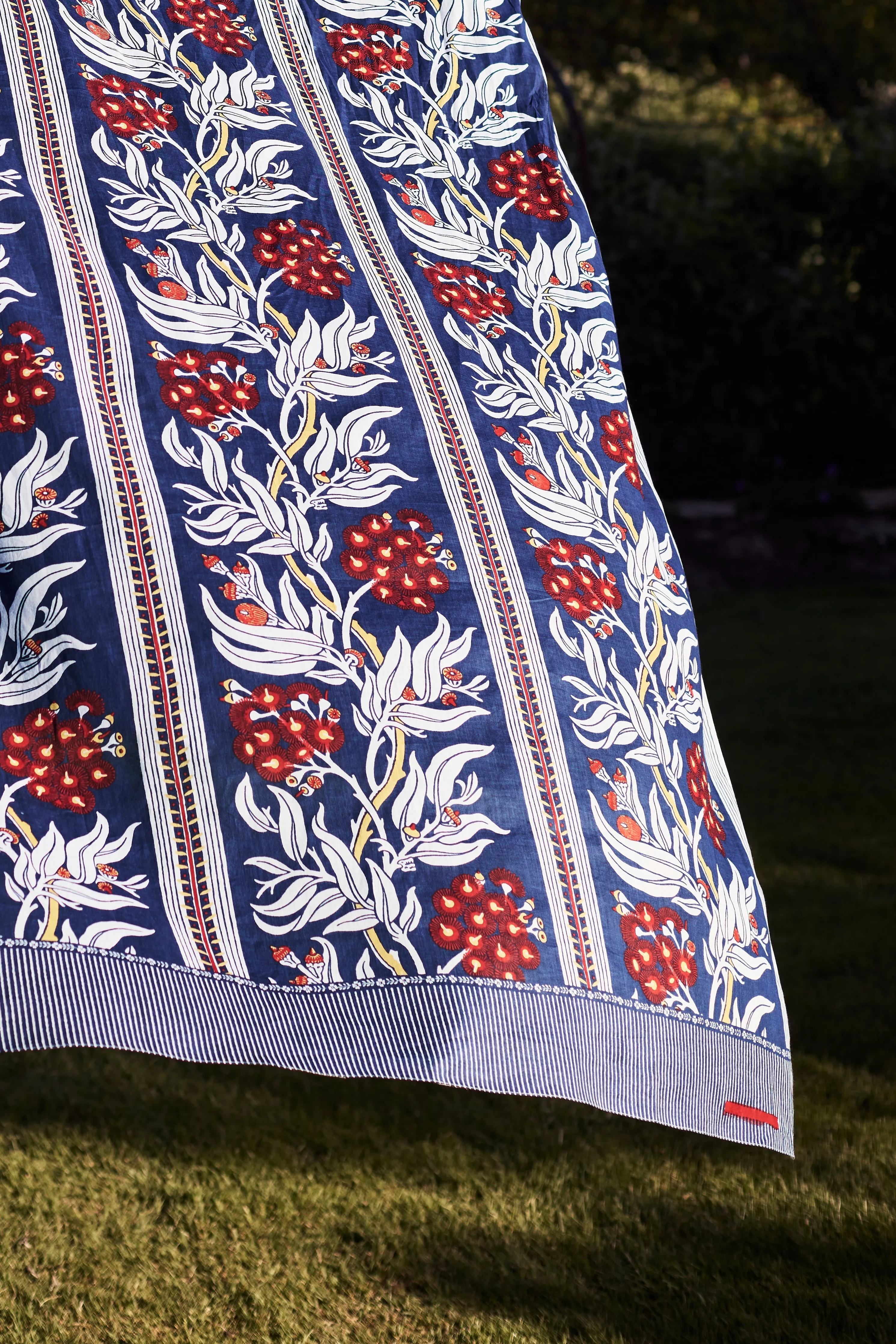 Gum Blossom Navy Sarong