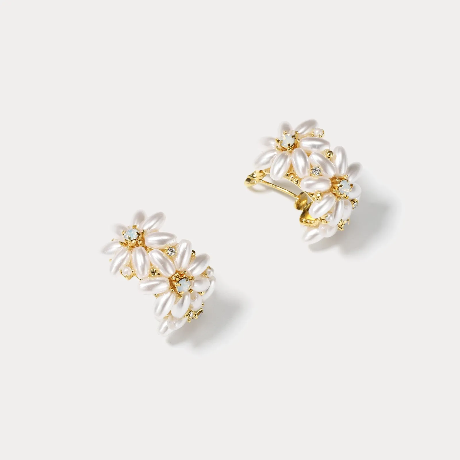 Pearl Floral Earrings